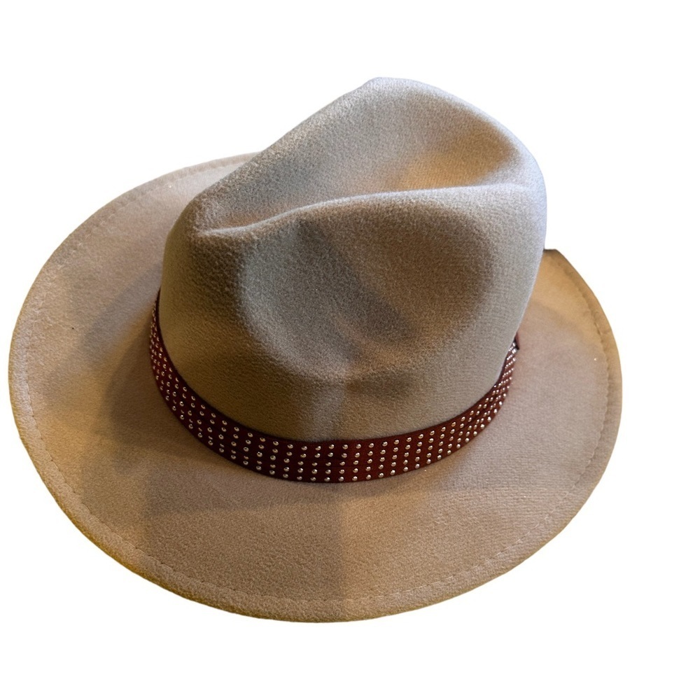 FREE W/BUNDLE NWT Hat​